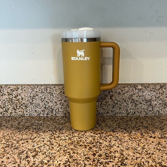 Stanley, 40 oz. tumbler - Picture 1 of 7